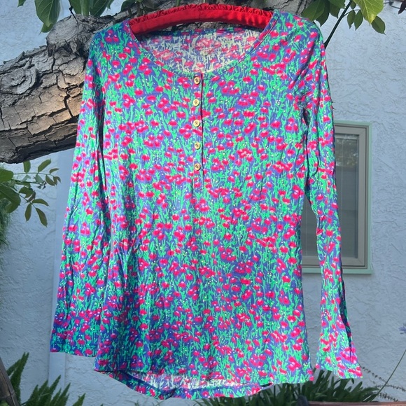 Lilly Pulitzer Tops - Lilly Pulitzer Ditsy Floral Print Henley Top in Turquoise, Aqua, & Pink | Small